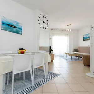 Apartament Gus, Wlora